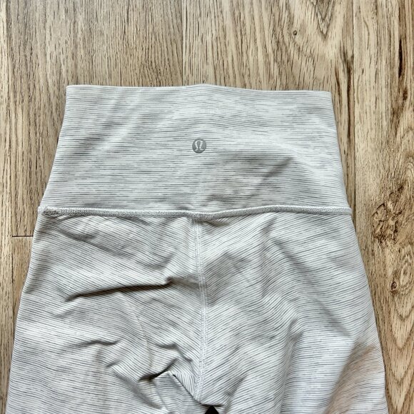 Lululemon Wunder Under Crop High Rise 21” Leggings Gray Heather Stripe Size 2 - Picture 5 of 9